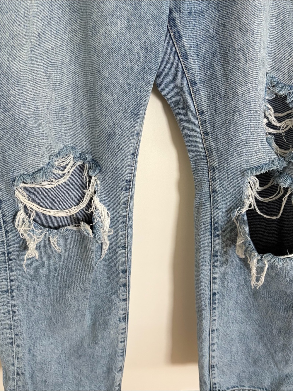 We The Free Boyfriend Distressed Jeans by Free People. Size 29 - Picture 5 of 11